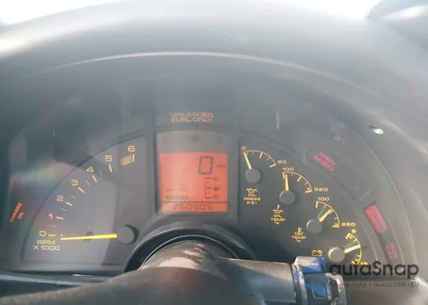 1992 Chevrolet Corvette из США, поврежденный, VIN 1G1YY23P9N5110984